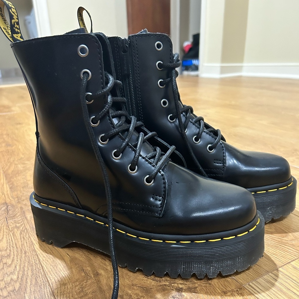 Dr. Marten’s platform boots